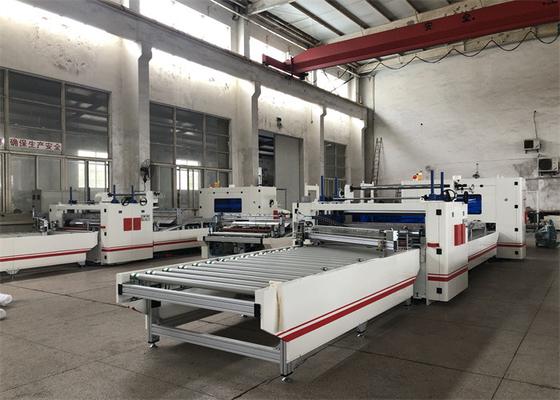 Do derretimento quente acrílico do ANIMAL DE ESTIMAÇÃO PUR do PVC de HPL máquina de revestimento adesiva auto Cuttor 63.04KW